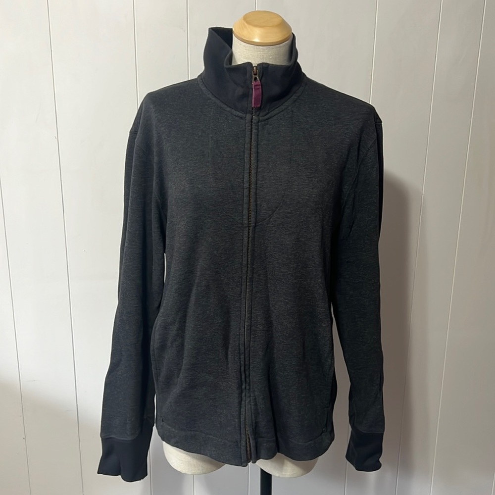 Long sleeve zip up sweater